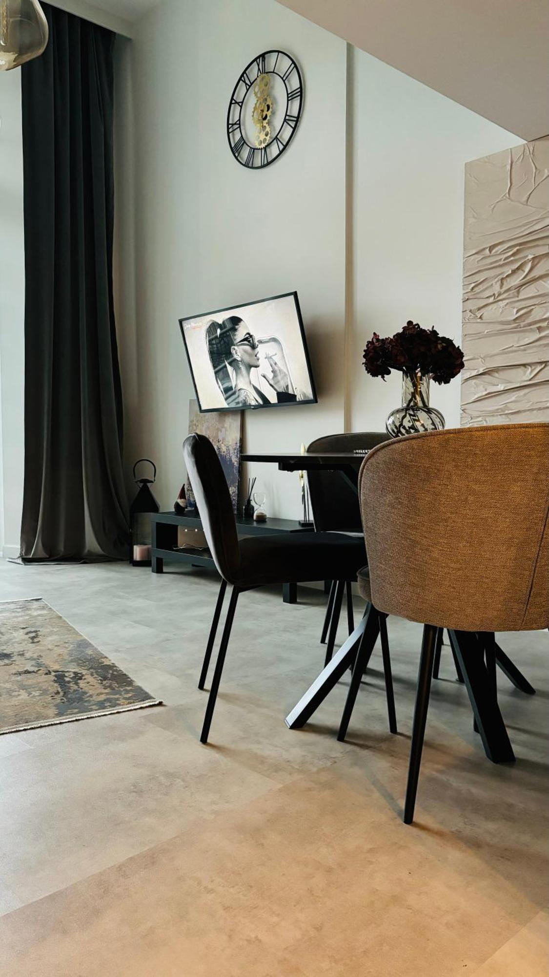 Apartamento Przy Bulwarze - By The River Breslavia Exterior foto